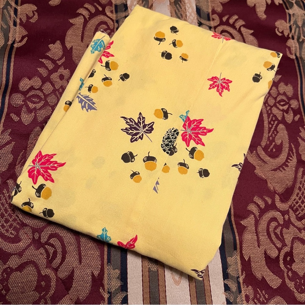 Fall Nursing Scrub Top XL — please READ
